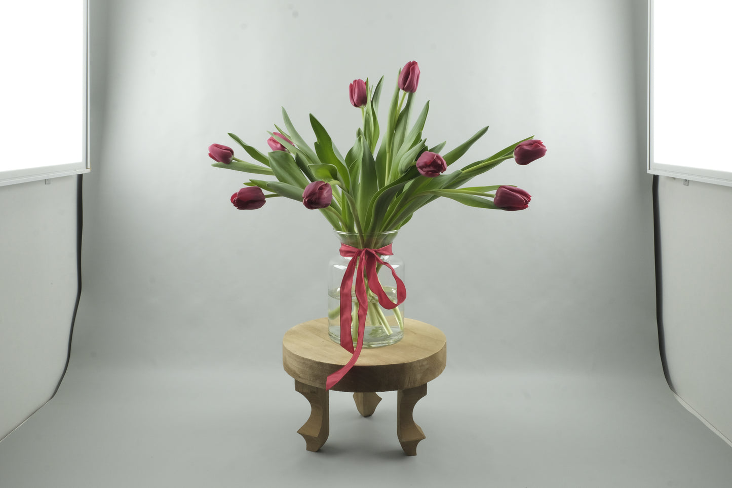 Red tulips - 9 stems