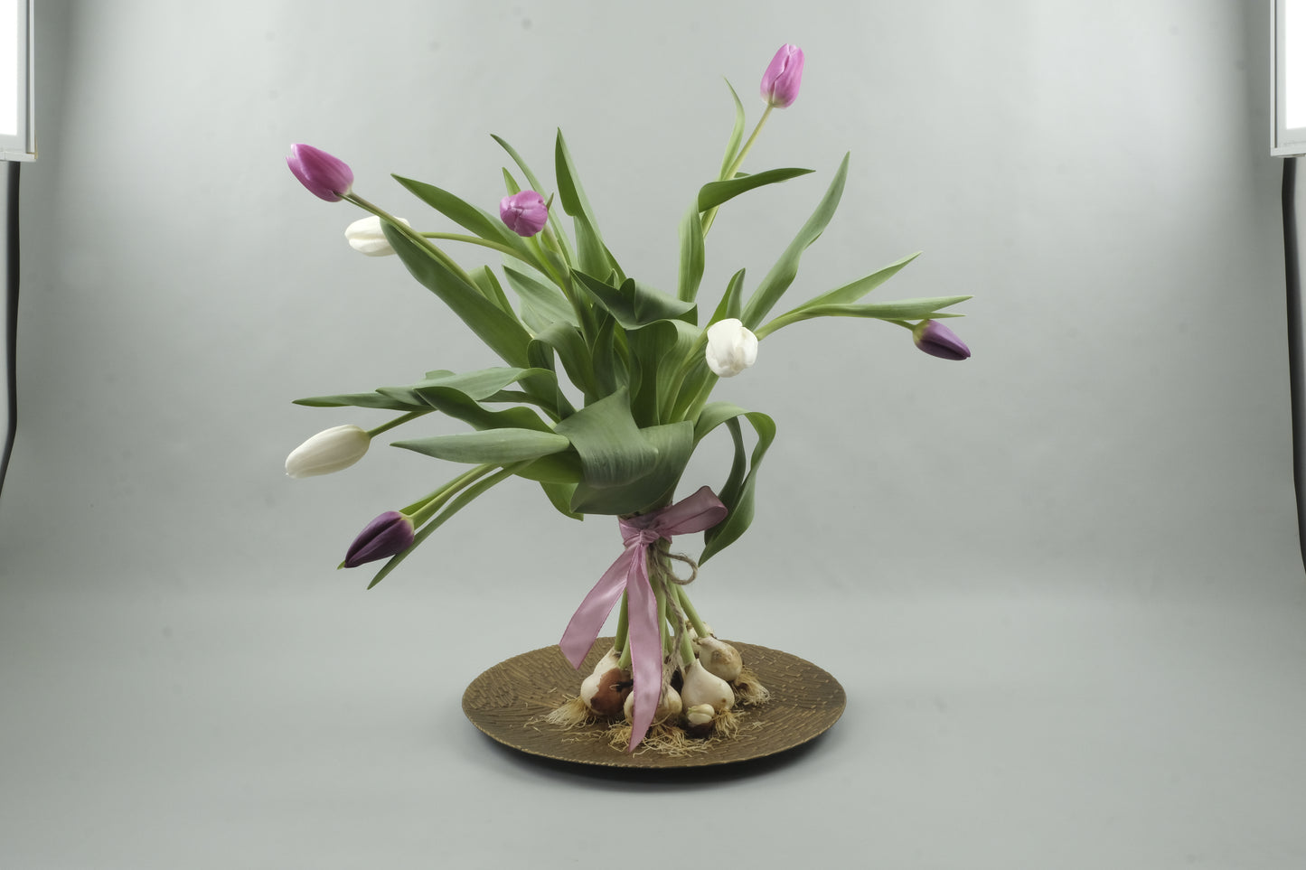 Mix purple and white tulips - 9 stems