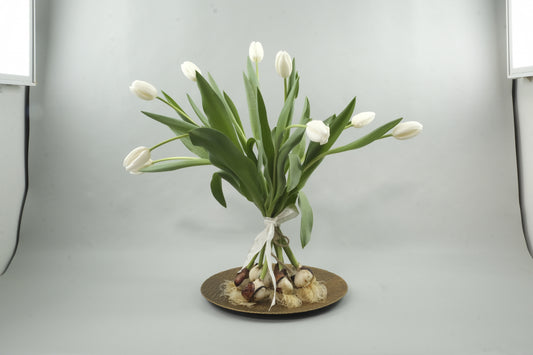 White tulips - 9 stems