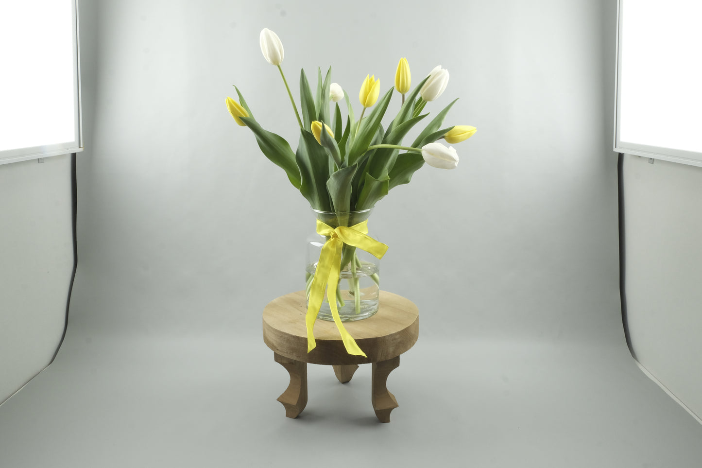 Mix yellow and white tulips - 9 stems