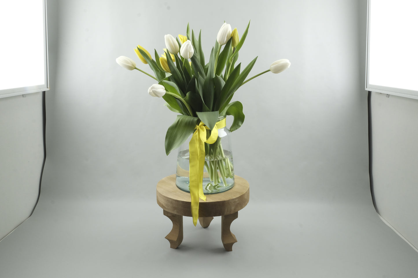 Mix yellow and white tulips - 15 stems