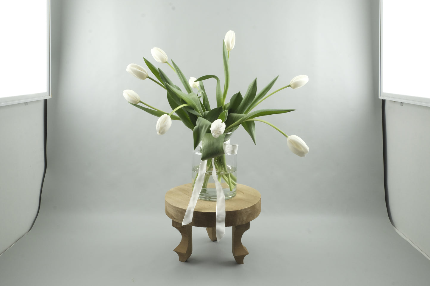 White tulips - 9 stems