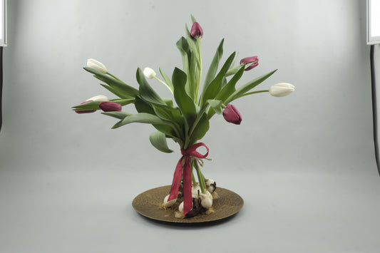Mix red and white tulips - 9 stems